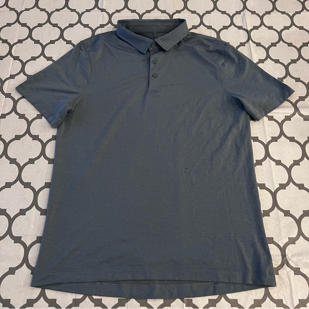 Lululemon Polo Shirt Men’s Small Performance Stretch Comfort Athleisure Read!
